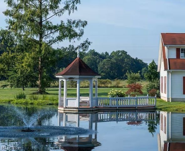 10736 Lautenschlager Road, Apple Creek, OH 44606