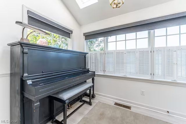 10736 Lautenschlager Road, Apple Creek, OH 44606