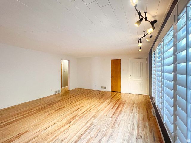 3138 S JEAN ST, Magna, UT 84044