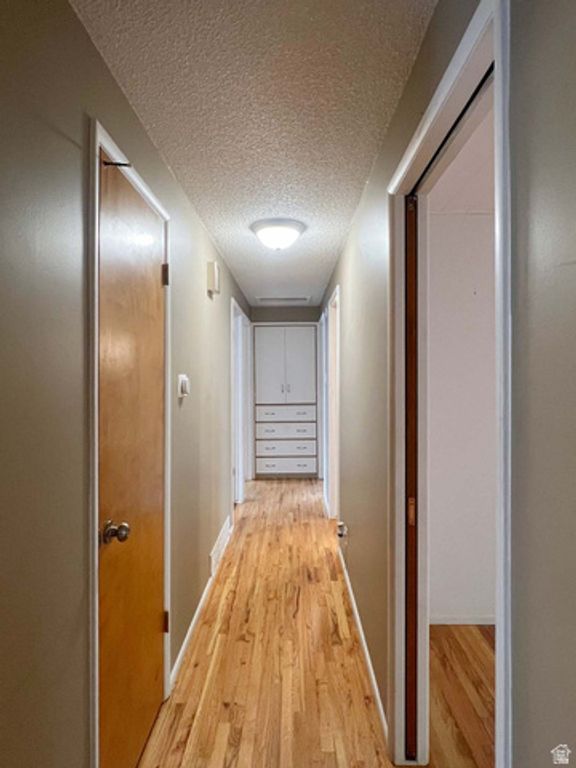 Image 14 of property listing at 3138 S JEAN ST, Magna, UT 84044