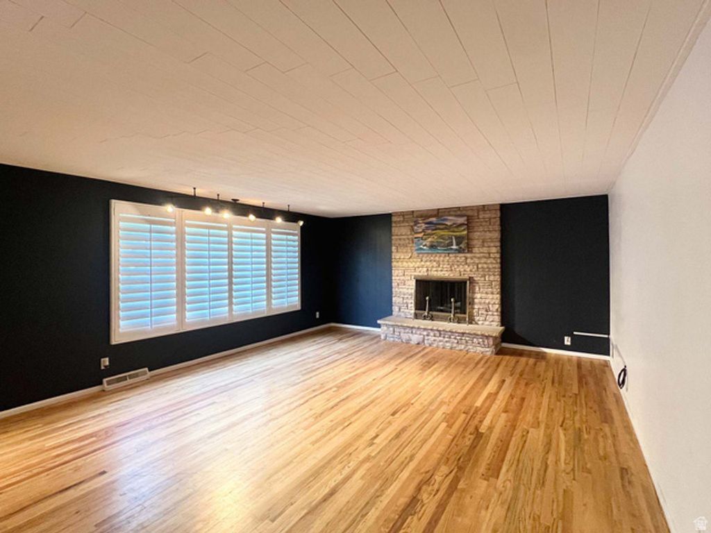 Image 4 of property listing at 3138 S JEAN ST, Magna, UT 84044