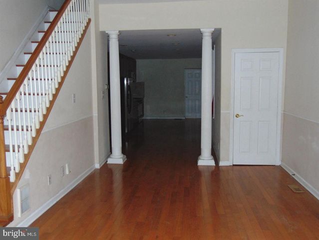 2405 CARPENTER ST, Philadelphia, PA 19146