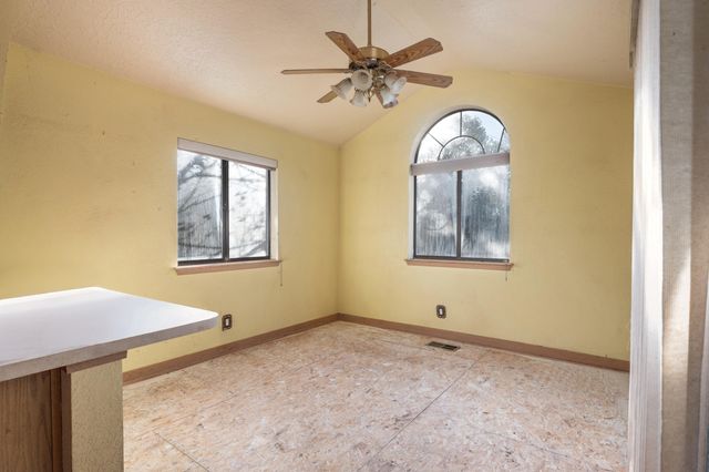 10 Days Done Road, Tijeras, NM 87059