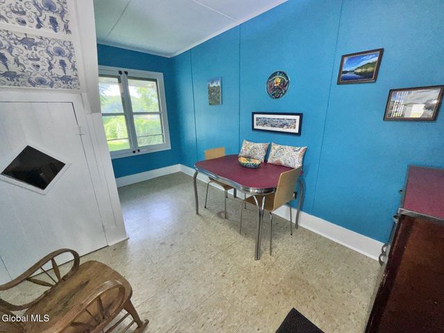 17 Mohawk Avenue, Waterford, NY 12188