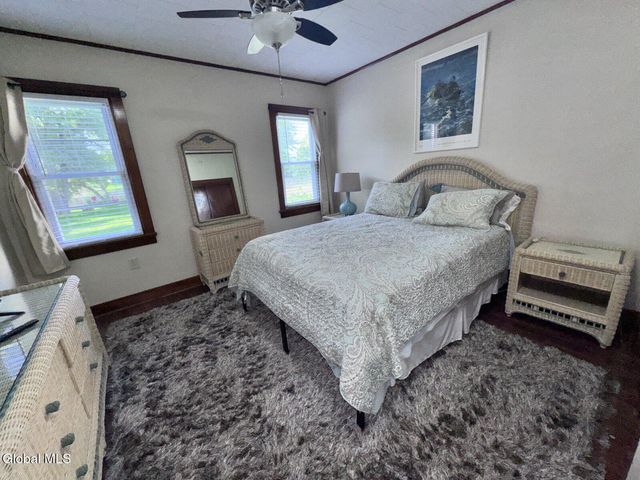 17 Mohawk Avenue, Waterford, NY 12188