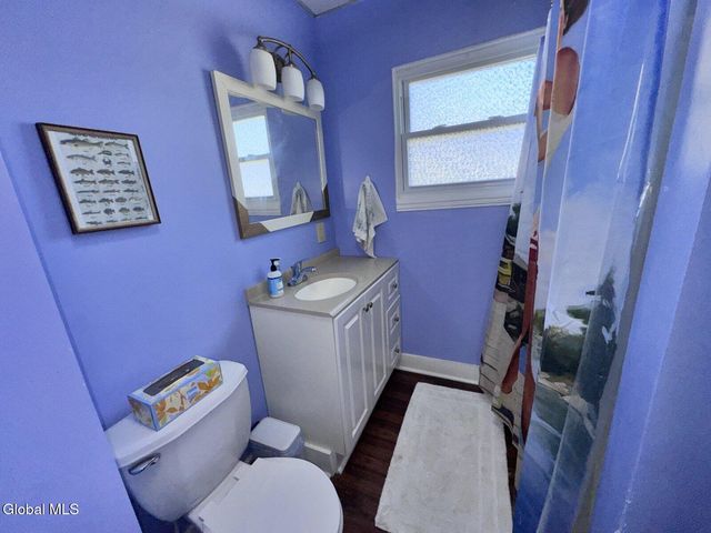17 Mohawk Avenue, Waterford, NY 12188