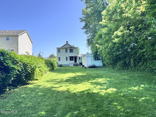 17 Mohawk Avenue, Waterford, NY 12188