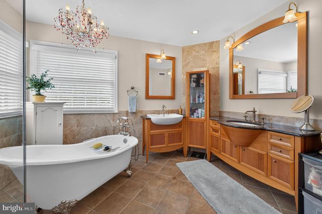 14 BROWNING CT, Medford, NJ 08055