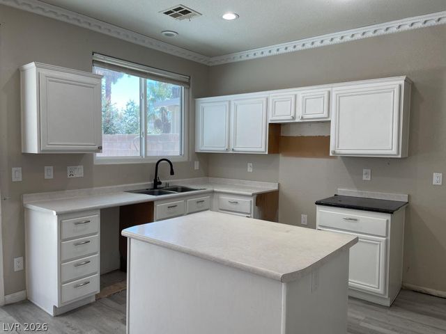 9587 Newton Grove Court, Las Vegas, NV 89148