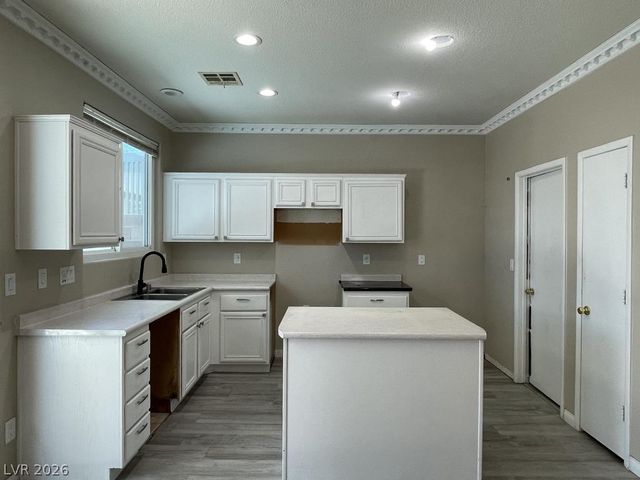9587 Newton Grove Court, Las Vegas, NV 89148