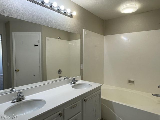 9587 Newton Grove Court, Las Vegas, NV 89148