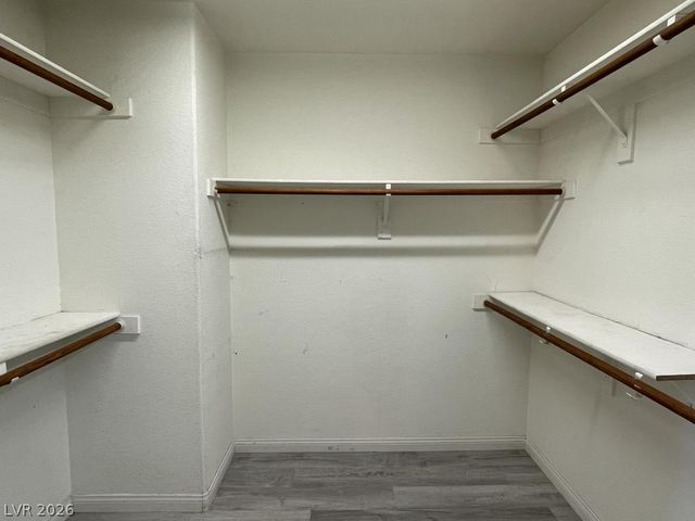 9587 Newton Grove Court, Las Vegas, NV 89148