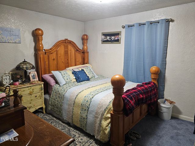 5507 Thackers Road, Norton, VA 24273