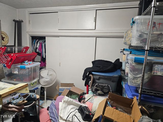 5507 Thackers Road, Norton, VA 24273