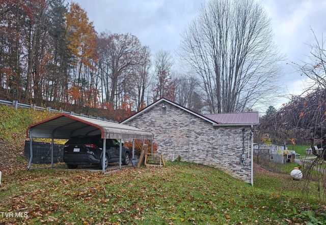 5507 Thackers Road, Norton, VA 24273