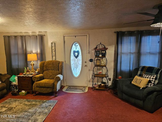 5507 Thackers Road, Norton, VA 24273