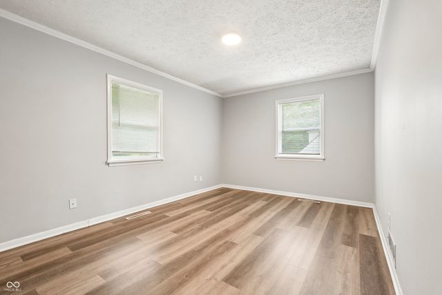 6147 E 40th Street, Indianapolis, IN 46226