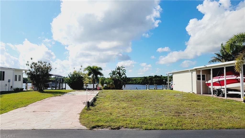 306 Shoreland DR, FORT MYERS, FL 33905 — photo 2
