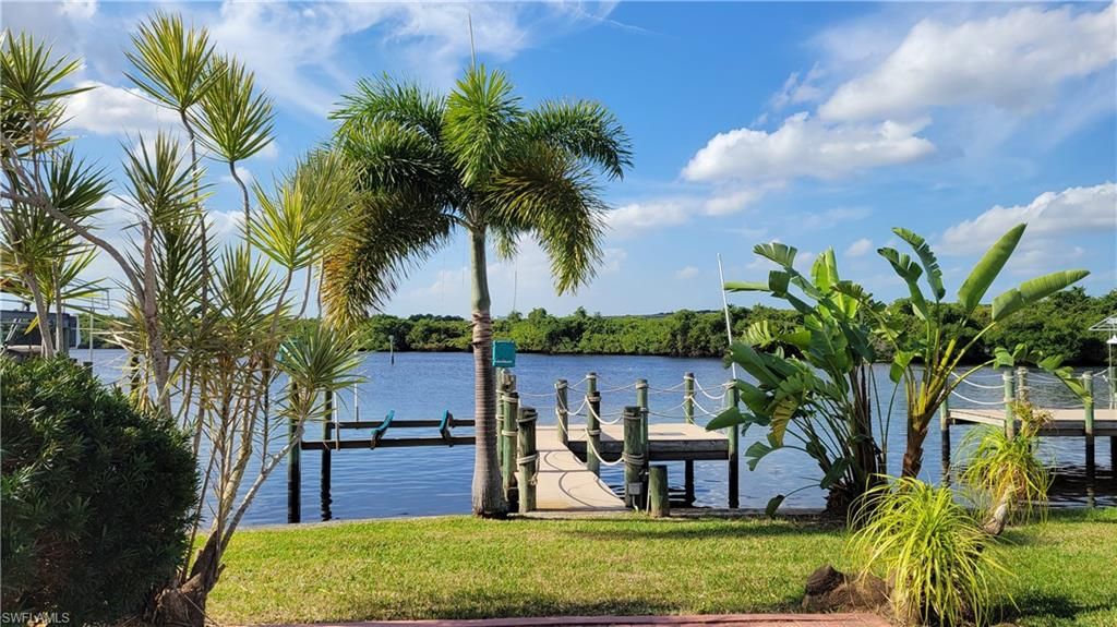 306 Shoreland DR, FORT MYERS, FL 33905 — photo 5