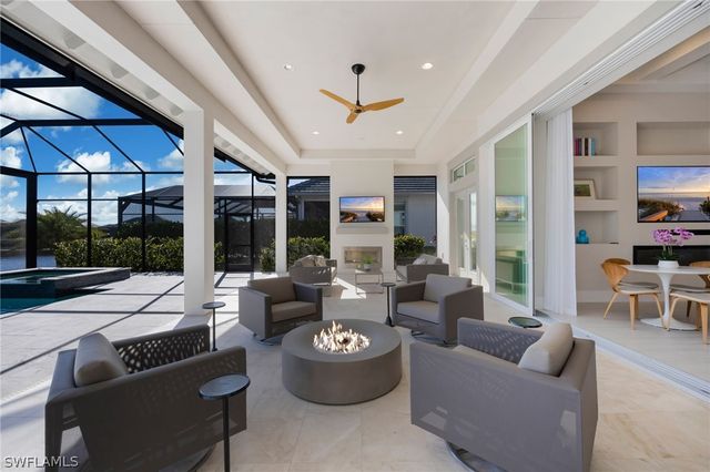 8778 Santo Domingo DR, Naples, FL 34112