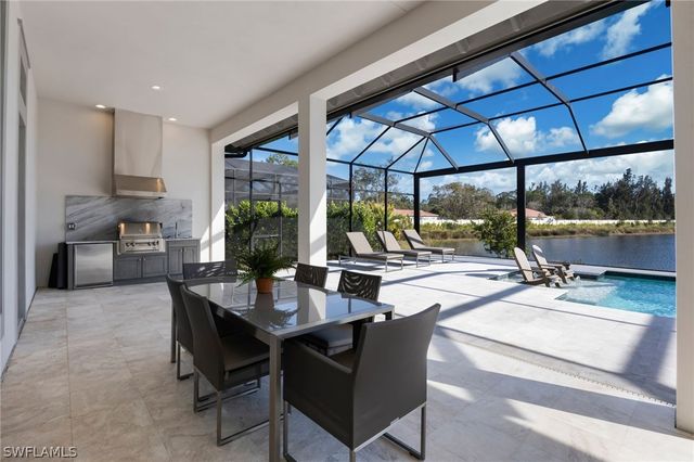 8778 Santo Domingo DR, Naples, FL 34112