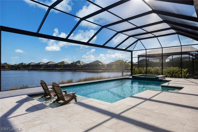 8778 Santo Domingo DR, Naples, FL 34112