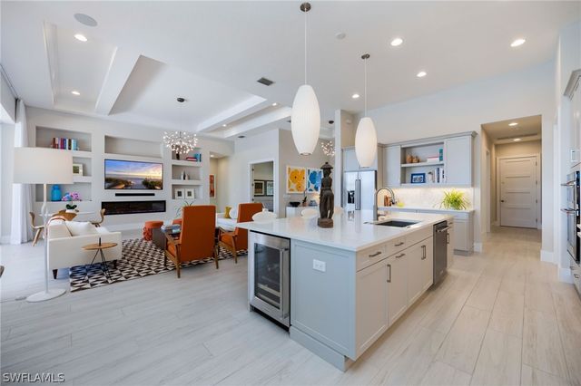 8778 Santo Domingo DR, Naples, FL 34112