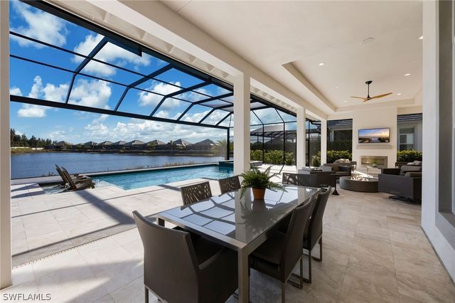 8778 Santo Domingo DR, Naples, FL 34112