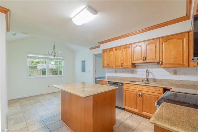 1020 Taylor RD, Virginia Beach, VA 23464