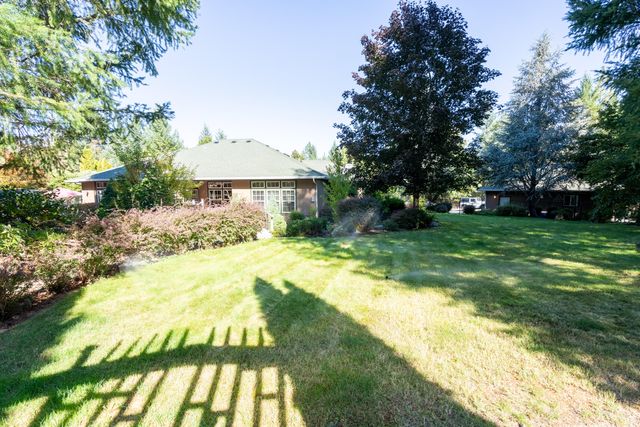 2854 Riverbanks Road, Grants Pass, OR 97527