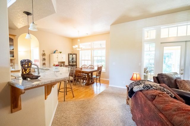 2854 Riverbanks Road, Grants Pass, OR 97527