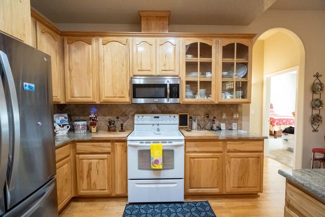 2854 Riverbanks Road, Grants Pass, OR 97527