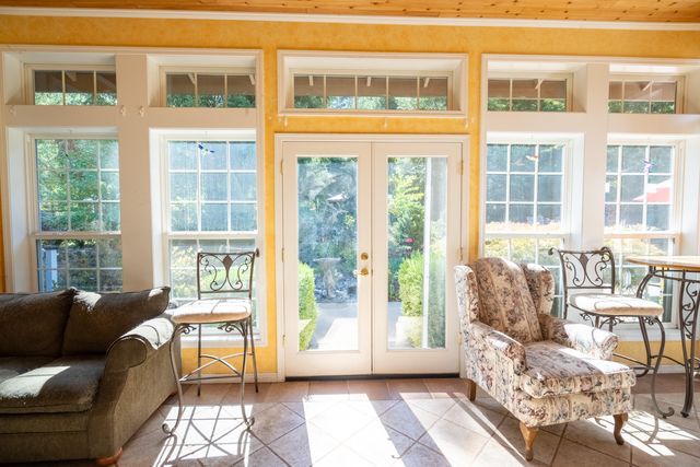 2854 Riverbanks Road, Grants Pass, OR 97527