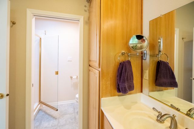 2854 Riverbanks Road, Grants Pass, OR 97527