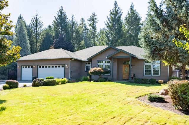 2854 Riverbanks Road, Grants Pass, OR 97527