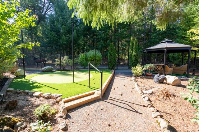 2854 Riverbanks Road, Grants Pass, OR 97527