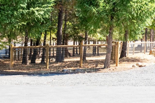 2854 Riverbanks Road, Grants Pass, OR 97527