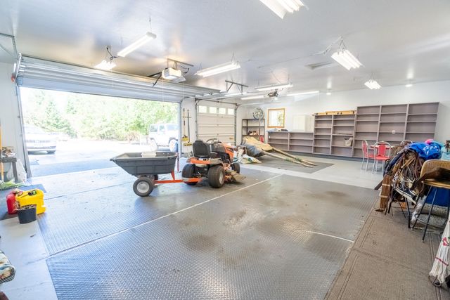 2854 Riverbanks Road, Grants Pass, OR 97527