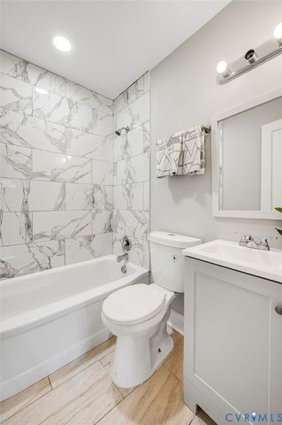 113 Seaboard St, Petersburg, VA 23803