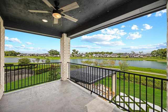 10206 Regatta Shore Drive, Missouri City, TX 77459