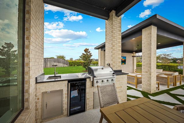 10206 Regatta Shore Drive, Missouri City, TX 77459
