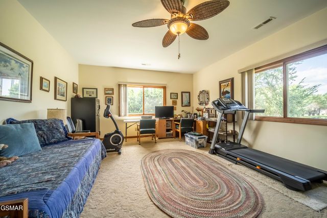 3938 Katy Hollar Road, Sevierville, TN 37862