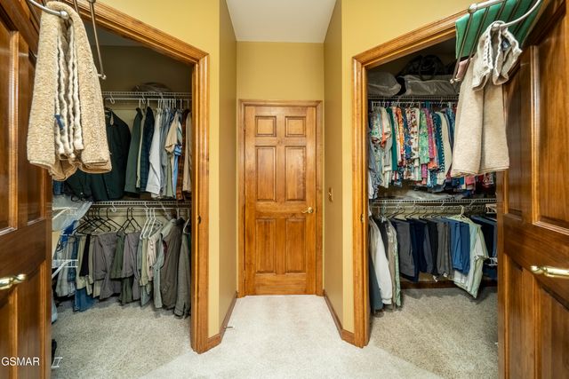 3938 Katy Hollar Road, Sevierville, TN 37862