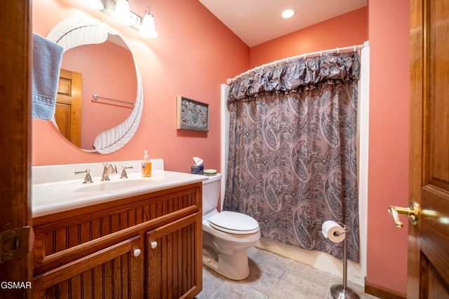 3938 Katy Hollar Road, Sevierville, TN 37862