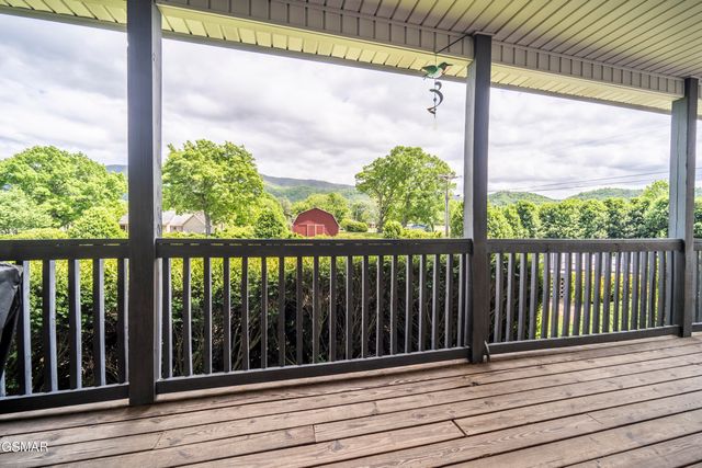 3938 Katy Hollar Road, Sevierville, TN 37862