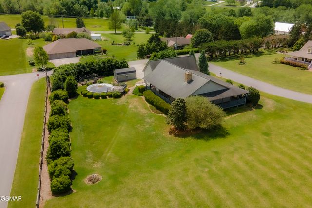 3938 Katy Hollar Road, Sevierville, TN 37862