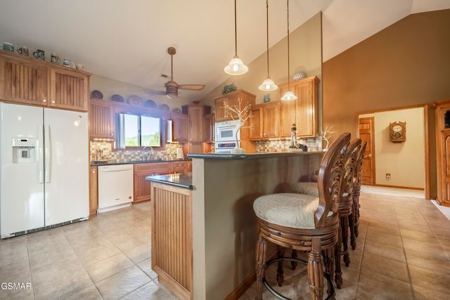 3938 Katy Hollar Road, Sevierville, TN 37862