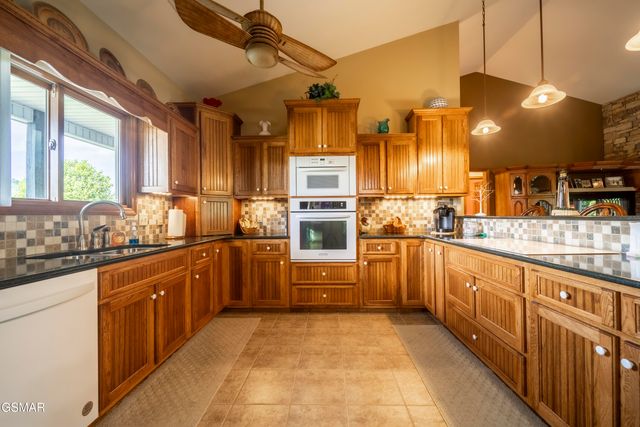 3938 Katy Hollar Road, Sevierville, TN 37862