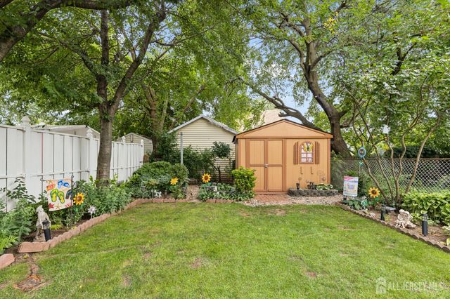 582 Garden Avenue, Woodbridge Proper, NJ 07095