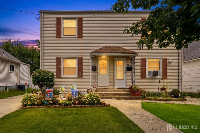582 Garden Avenue, Woodbridge Proper, NJ 07095